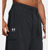 Under Armour cargo pants מכנס קצר שורט דגמח בצבע שחור לגבר